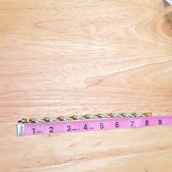 Snake Print Textured Design Bracelet Magnetic Dot Decoration Titanium Steel 8" - Picture 8 of 10